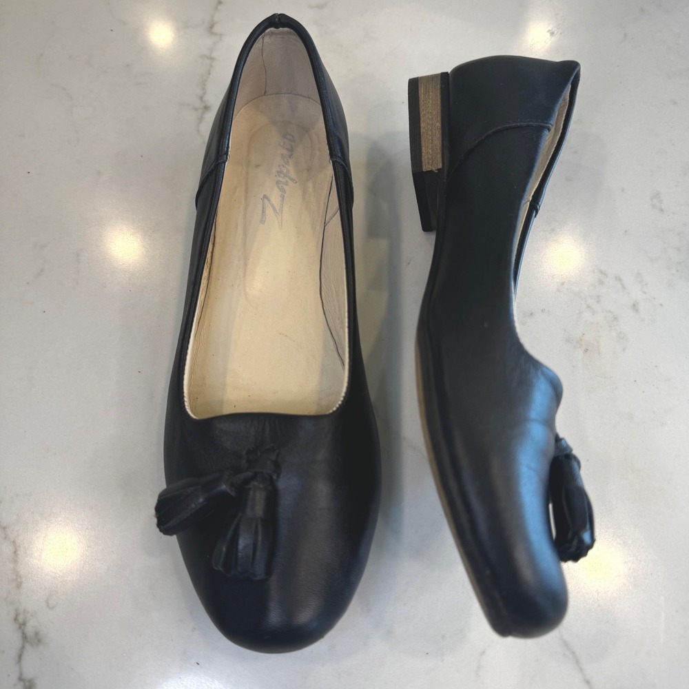 Zapato Women 7.5 EU 38 Black Leather Round Toe Ballet Flats Tassel Classic Chic